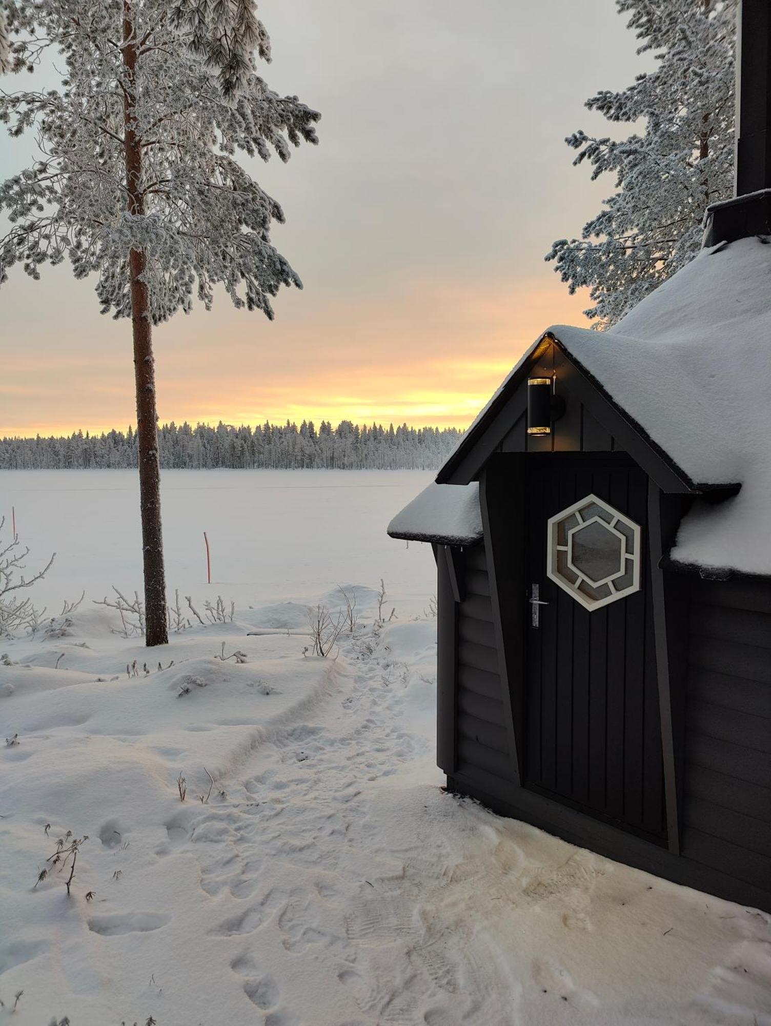Villa Latvus Rovaniemi Exterior photo